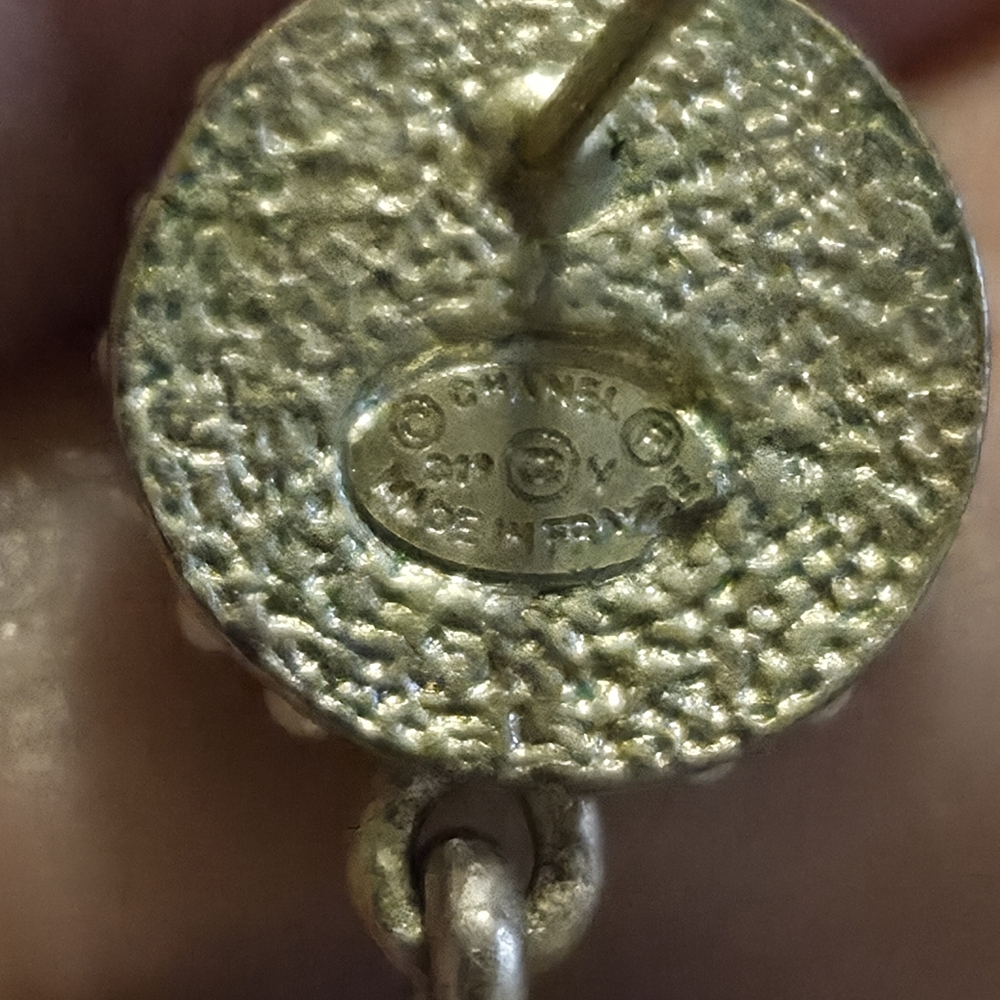 Authentic Chanel Single Earring - Picture 7 of 12